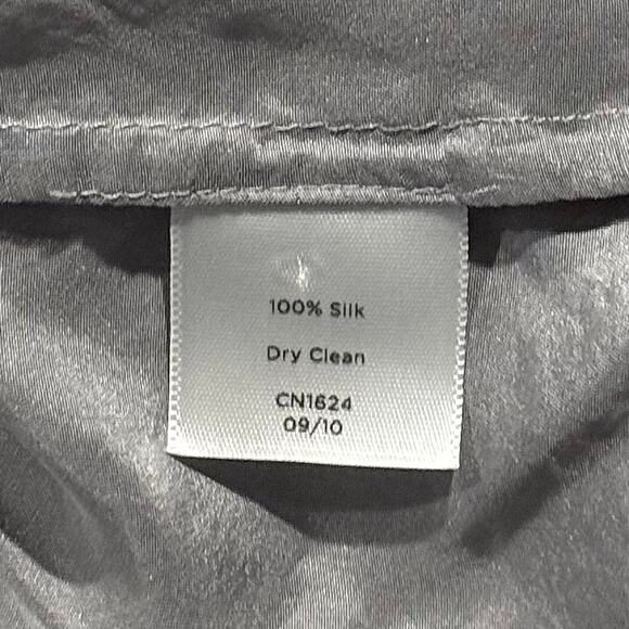 Talbots Top Silk Button Minimalist Classic Business Casual Quiet Luxury Gray 20 - Picture 4 of 6